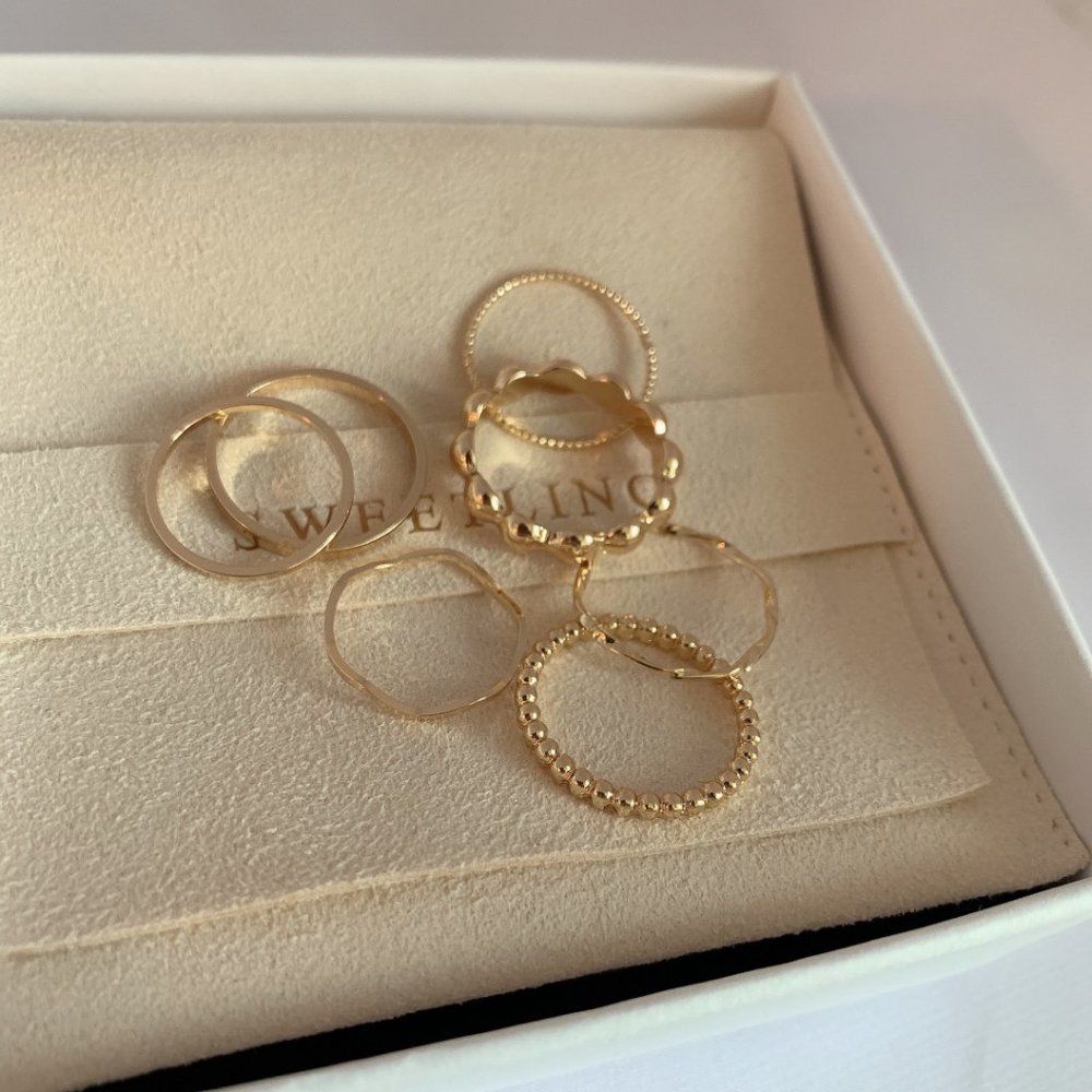 7pcs Minimal Gold Stacking Rings - Picture 3 of 6